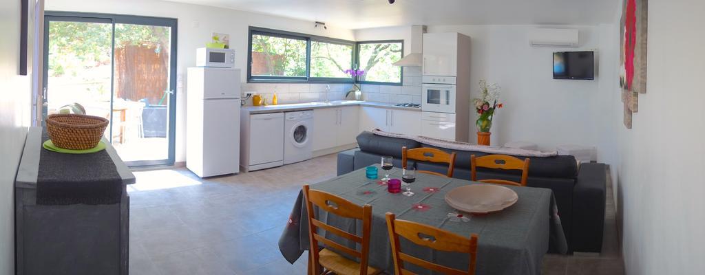 Le Clos Saint Elme Affittacamere *